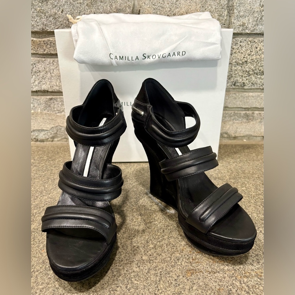NWOT Women’s Camilla Skovgaard Black Suede Wedge Sandals - Size 39.5/9.5